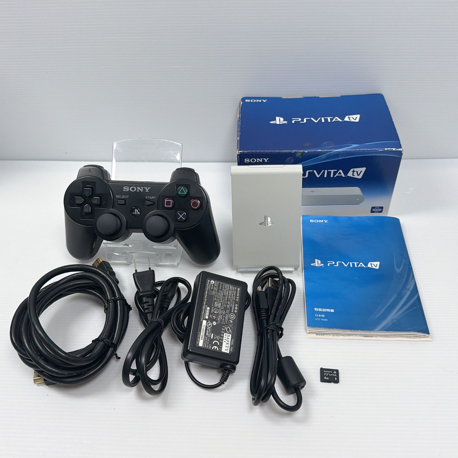 美品 SONY PSVITA TV バリューパック VTE-1000 4GBメモリーカード付き