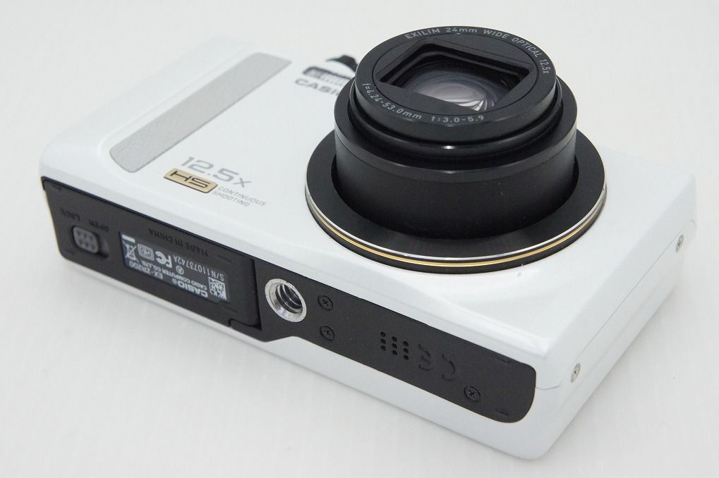 CASIO EXILIM EX-ZR200 ホワイト EX-ZR200 - デジタルカメラ - CASIO