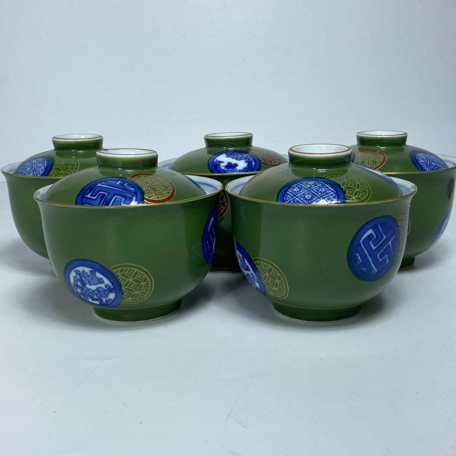 彩窯 銘 蓋付汲出碗 5客揃 有田焼系 緑地 丸紋 金彩 色絵 煎茶碗 茶器