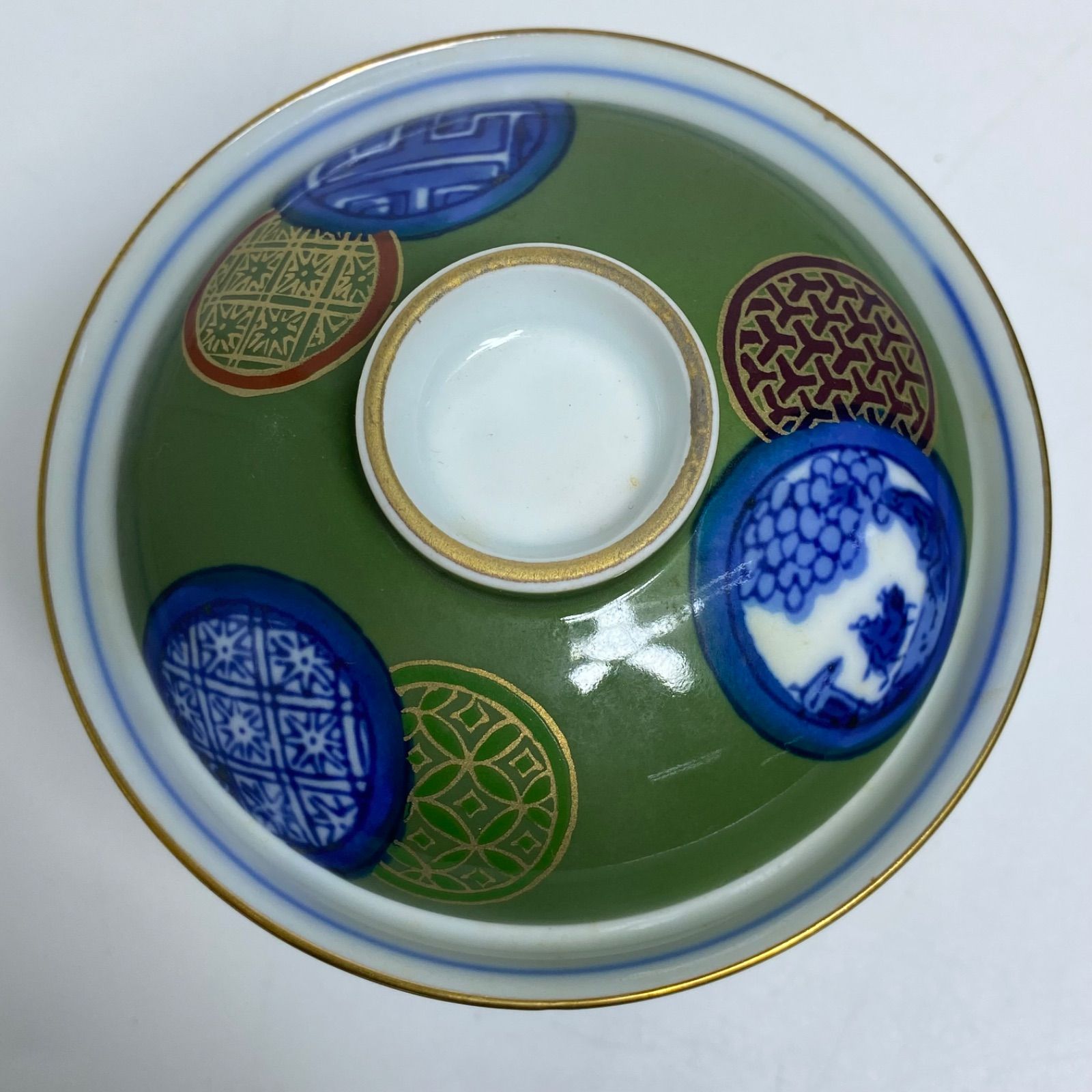 彩窯 銘 蓋付汲出碗 5客揃 有田焼系 緑地 丸紋 金彩 色絵 煎茶碗 茶器