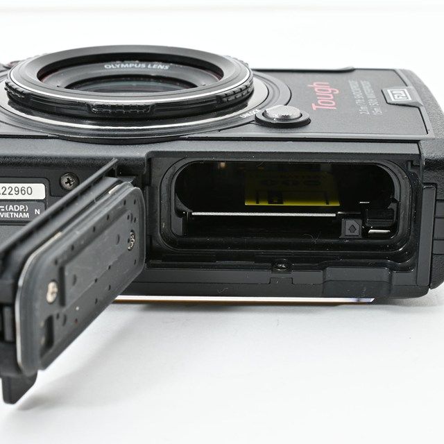 並品＞ OLYMPUS Tough TG-5 ブラック｜防水・耐衝撃・耐寒タフネス設計