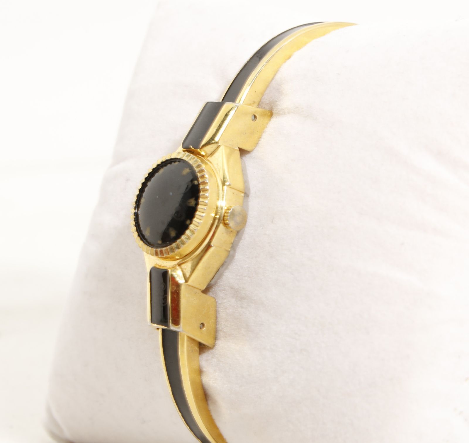 2524 LISA バングルウォッチ クオーツ ホワイト文字盤 レディース