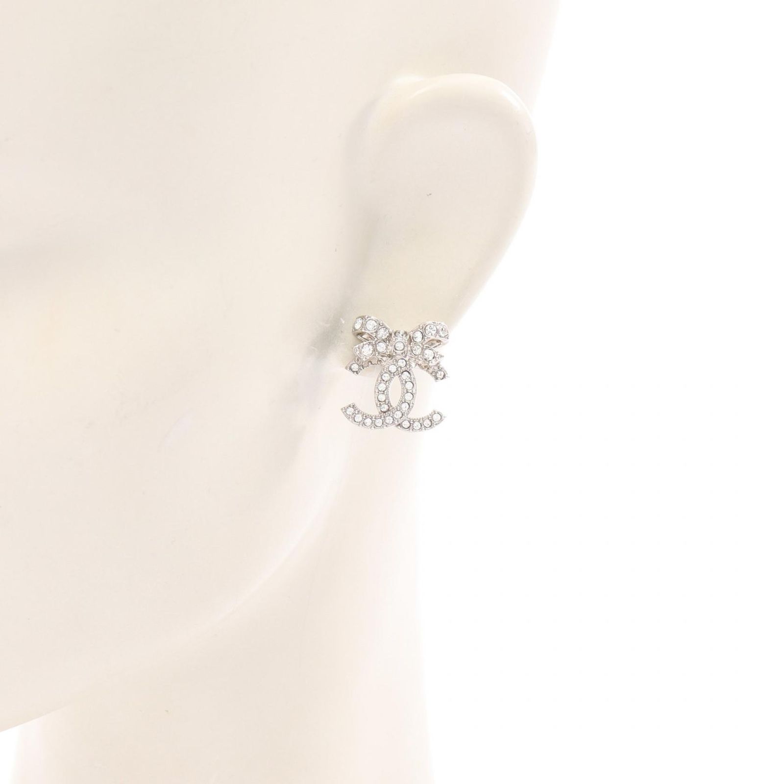 CHANEL シャネル ココマーク リボン ピアス - メルカリ