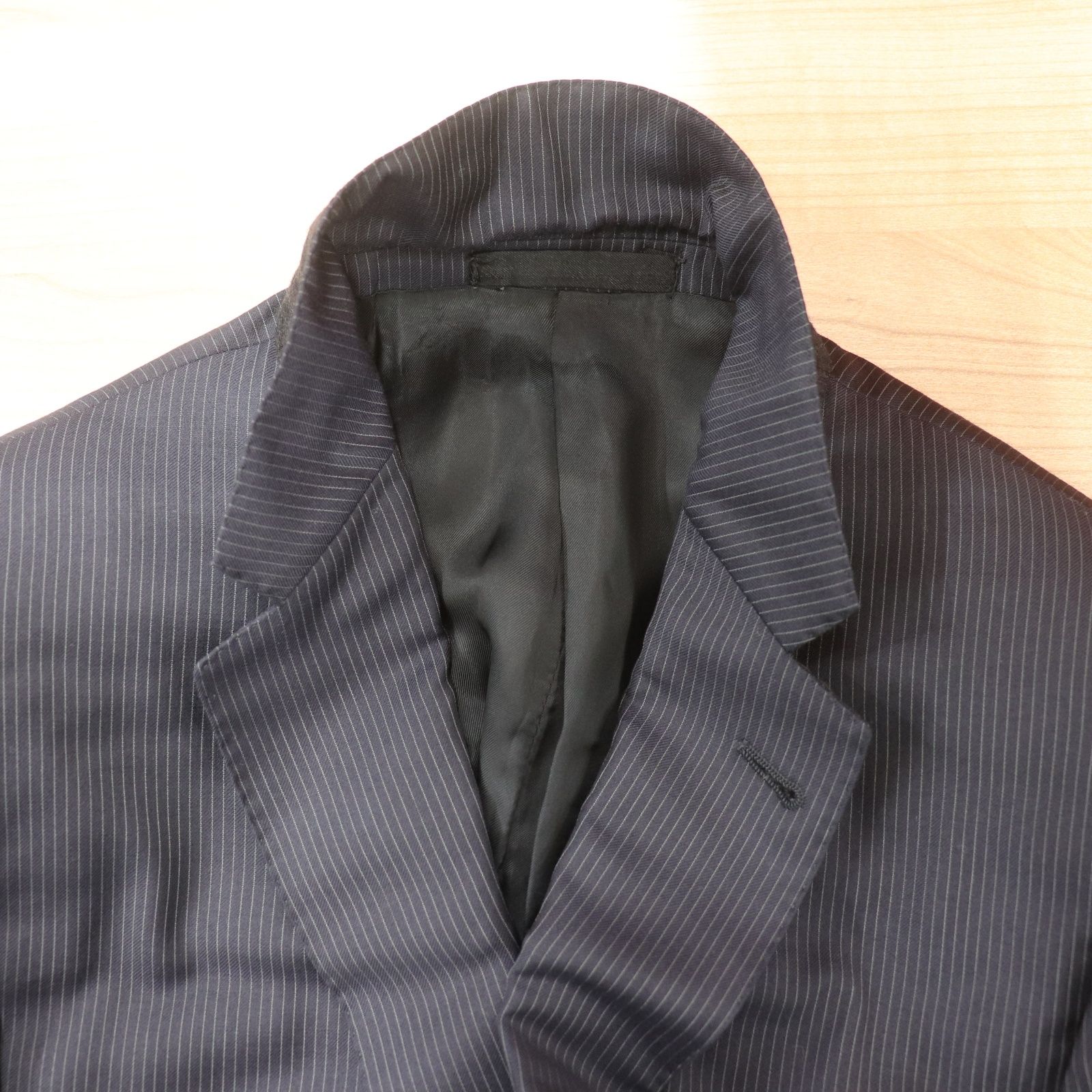LOUIS VUITTON ストライプ　ルイヴィトン セットアップスーツ 正規品 LOUIS VUITTON ルイヴィトン ストライプ柄 スーツ 上下 セットアップ