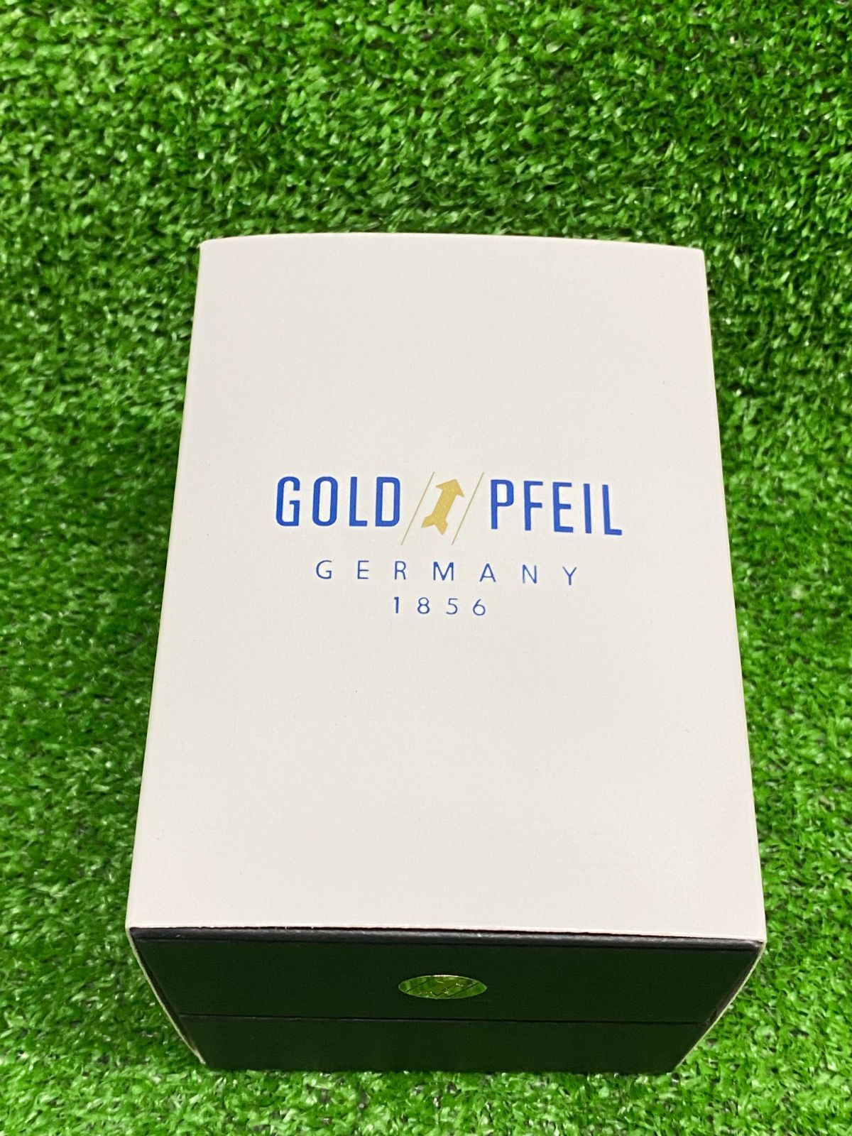 ○GOLD PFEIL（ゴールドファイル）腕時計 G11004 クォーツ クロノ 