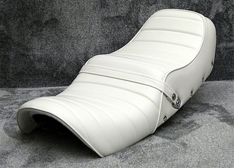 ホーク3 鋲打ち 白皮 タックロールシート/完成品CB250NホワイトCB400N