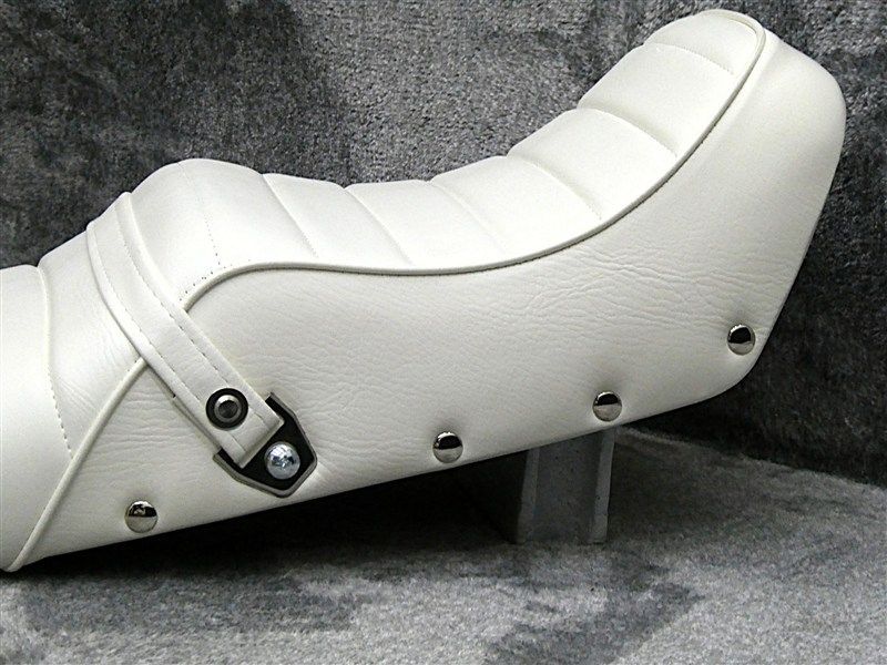 ホーク3 白皮 タックロールシート/ホワイトCB250N CB400N 楽天市場】ホーク3 白皮 タックロールシート/ホワイト 白 CB250N