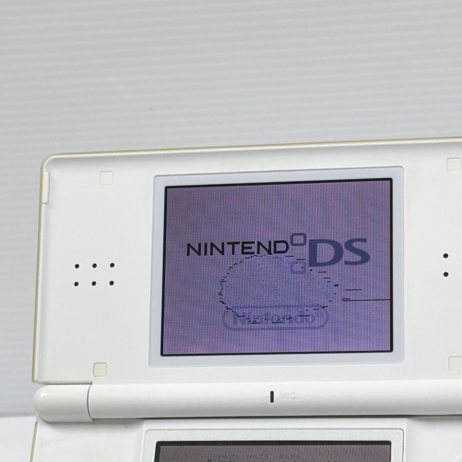 ★未使用品★極美品ニンテンドーDS Liteクリスタルホワイト【生産終了】訳 Amazon | ニンテンドーDS Lite クリスタルホワイト【メーカー生産終了