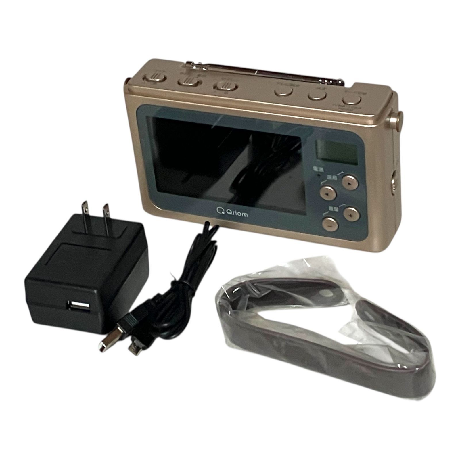 YAMAZEN、手回し充電 テレビ+ラジオ JYTM-RTV430(CG) 山善、従来から画面サイズが大きくなった「手回し充電テレビ+ラジオ