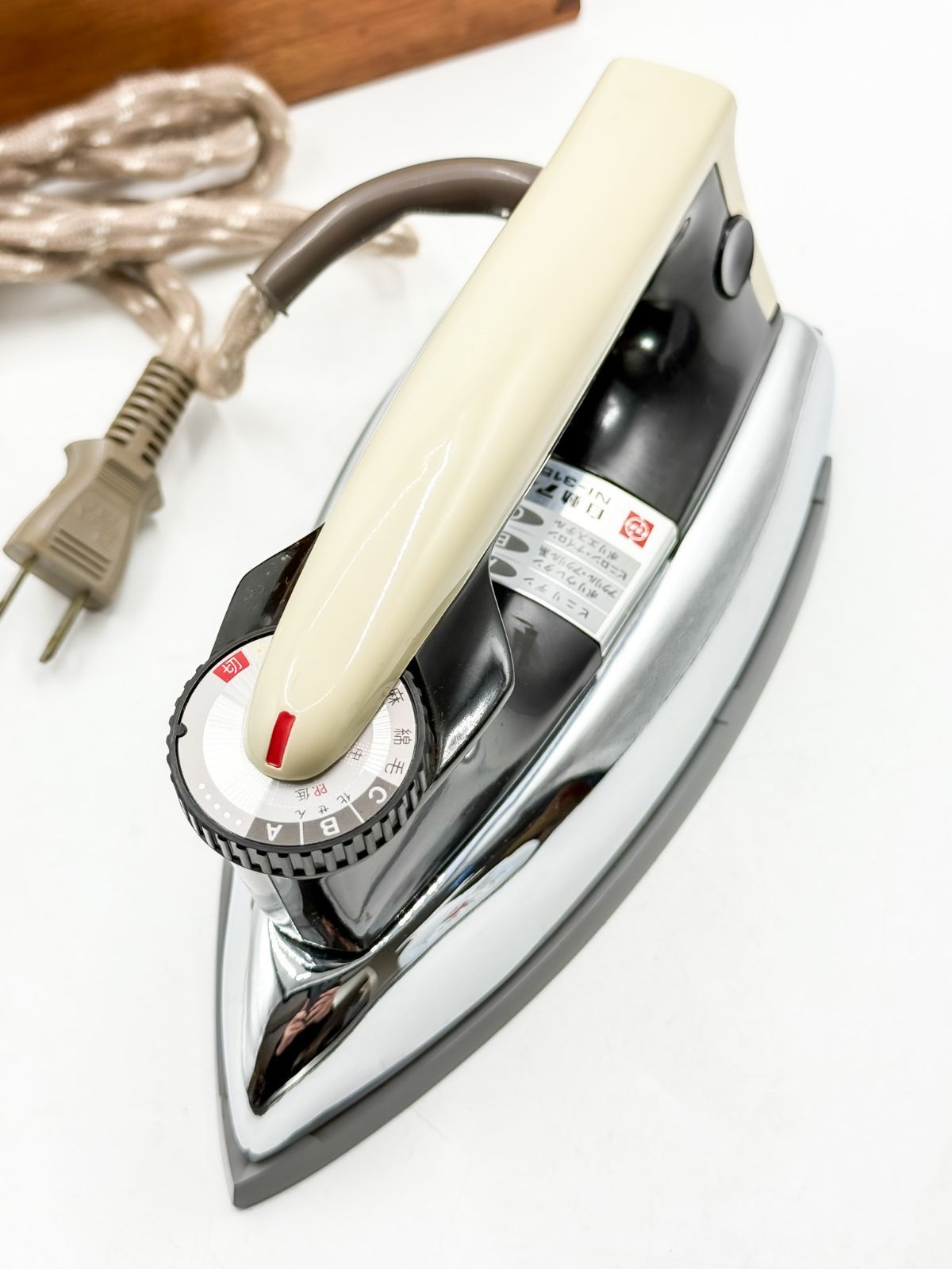 ナショナル昭和レトロ 電気アイロン 100V 350W 木箱付き 動作確認済み