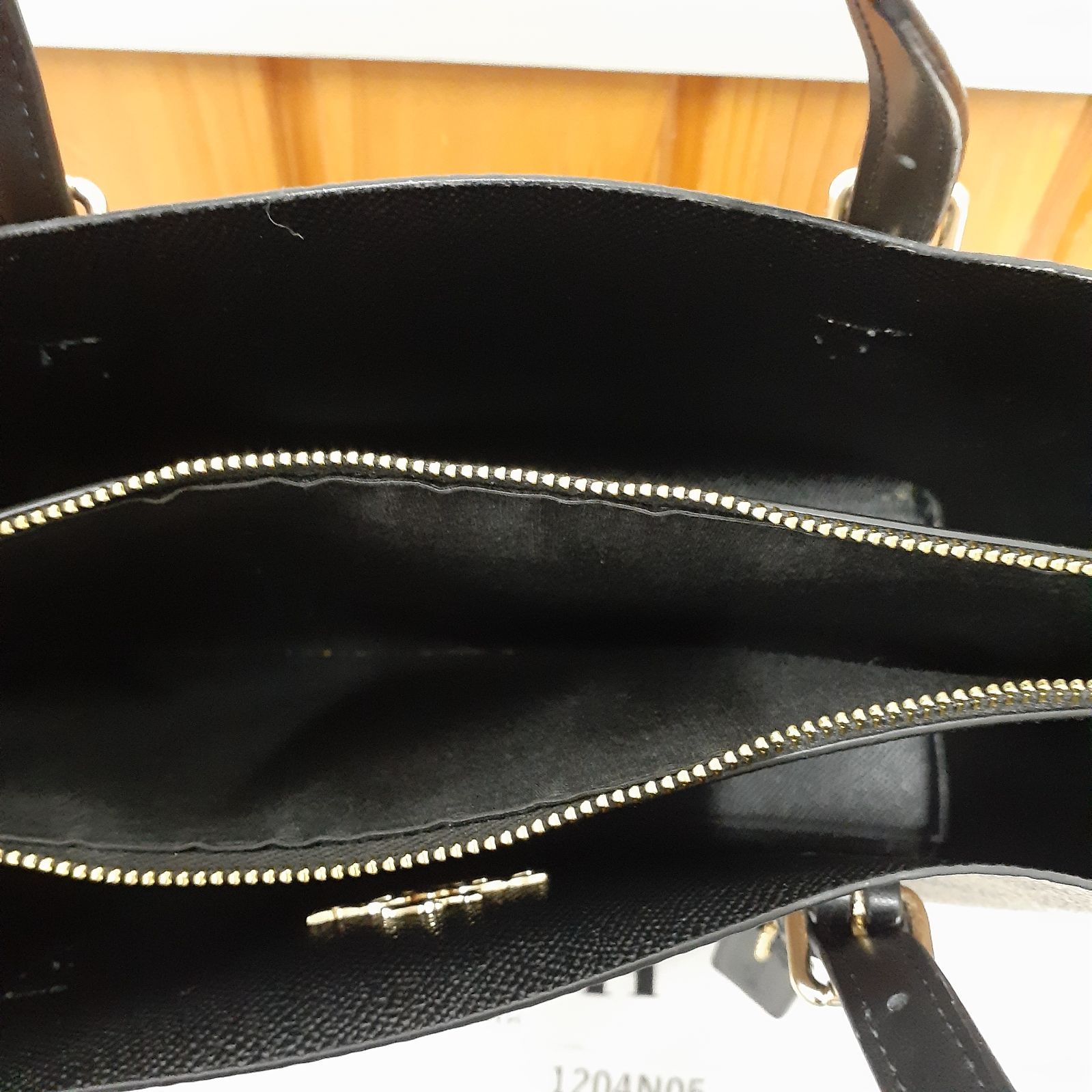 1204N05】COACH コーチ モリー トート バッグ 25・シグネチャー 