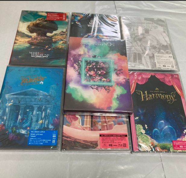 Mrs.GREEN APPLE 通常盤 Blu-Ray 7作品 Mrs.GREEN APPLE 通常盤 Blu-Ray 7作品 - メルカリ