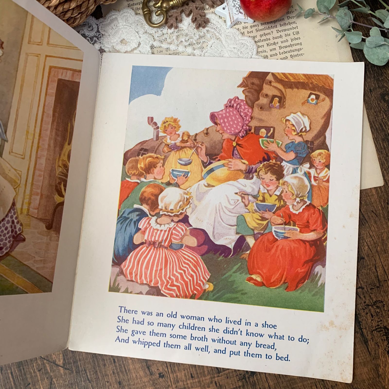 ヴィンテージ 洋書 絵本「Mistress Mary and Other Rhymes」ビクトリア