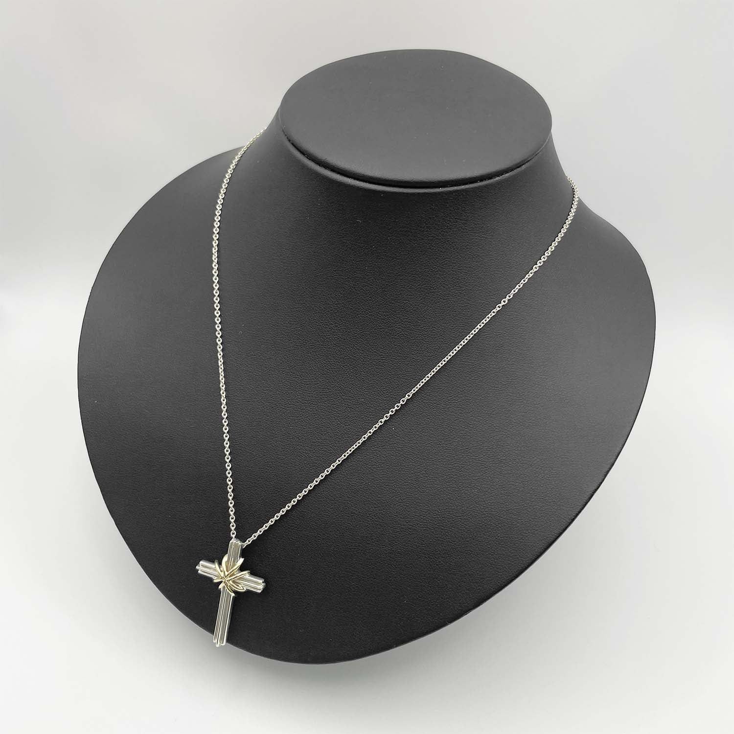 Tiffany&Co. ティファニー シグネチャークロス ネックレス ペンダント