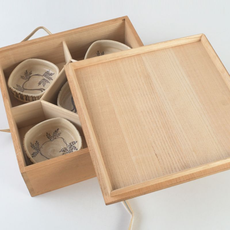 美濃焼　美濃大平窯　志野向付　五客　桐箱付　M　5626 美濃焼美濃大平窯志野向付五客桐箱付M5626