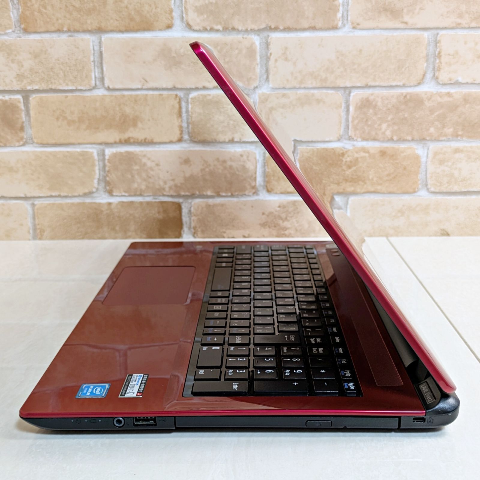 オフィス付き☆新品SSD爆速/メモリ8G/初心者OK！Windows11ノート