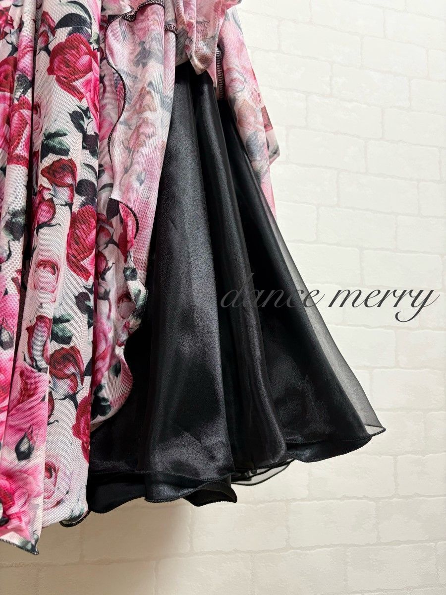 新品　豪華　社交ダンス　白　黒　スカート　パーティ　タンゴ　ワルツ　4764 新品 豪華 社交ダンス スカート 黒 ピンク 白 ワルツ タンゴ 衣装 2015
