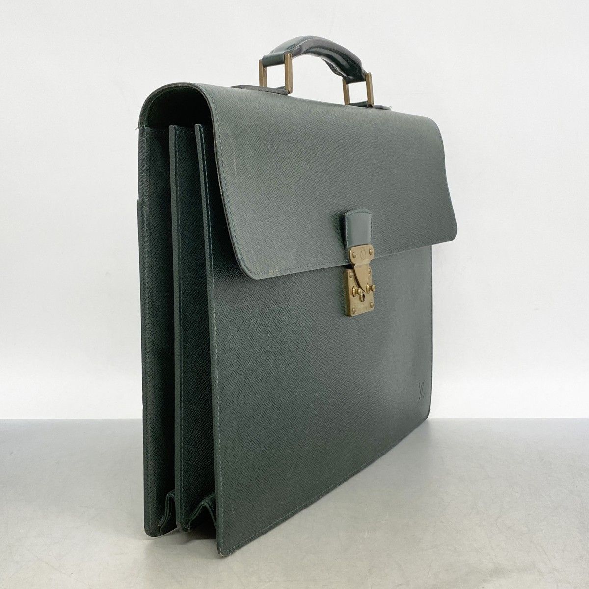 5pd4937】ルイヴィトン ブリーフケース タイガ セルヴィエット