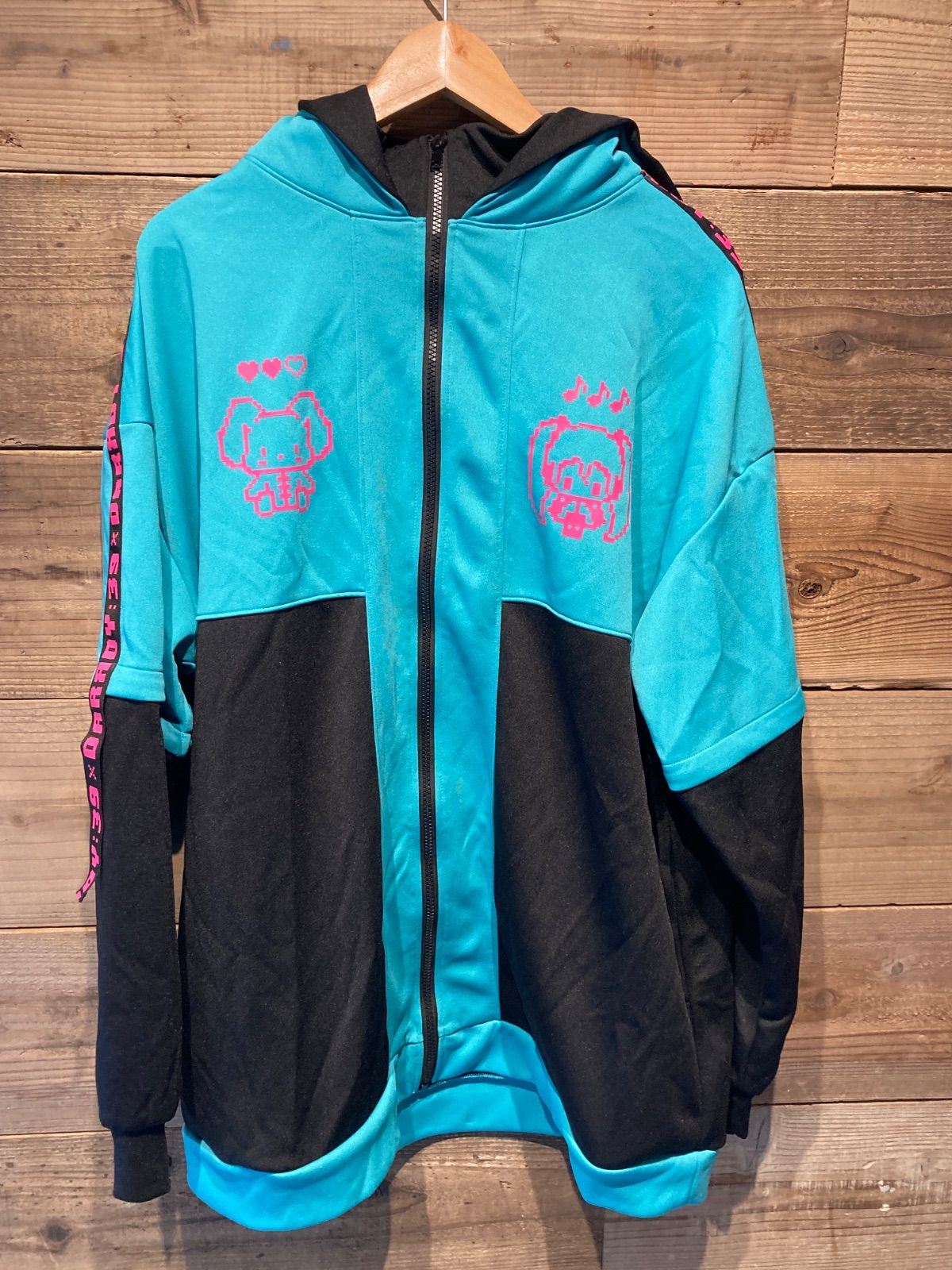 251229 初音ミク×DARRDY 初音ミクコラボ地雷系2WAY BIGジャージ - メルカリ