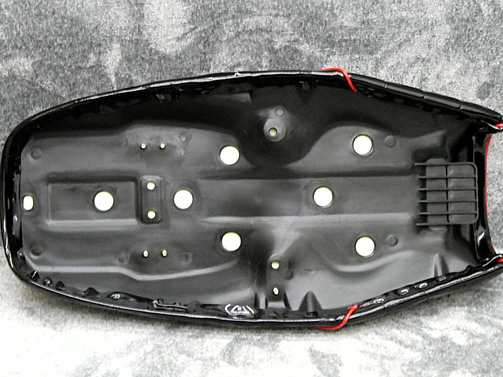 ホーク2 角タンク用 黒赤エナ タックロールシート/完成品CB250T