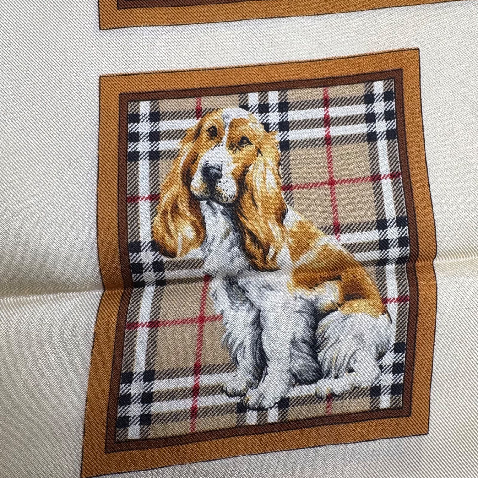 バーバリー ドッグプリント シルクスカーフ 野方店 - メルカリ