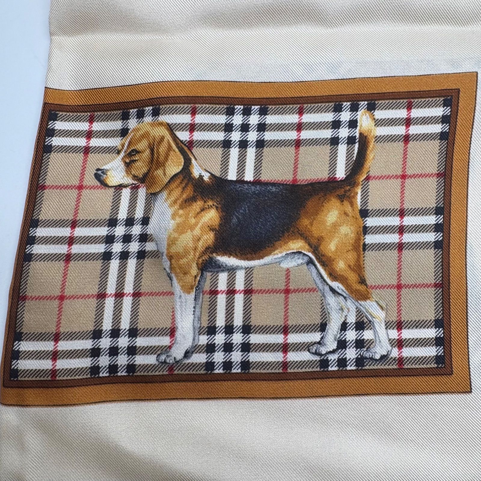 バーバリー ドッグプリント シルクスカーフ 野方店 - メルカリ