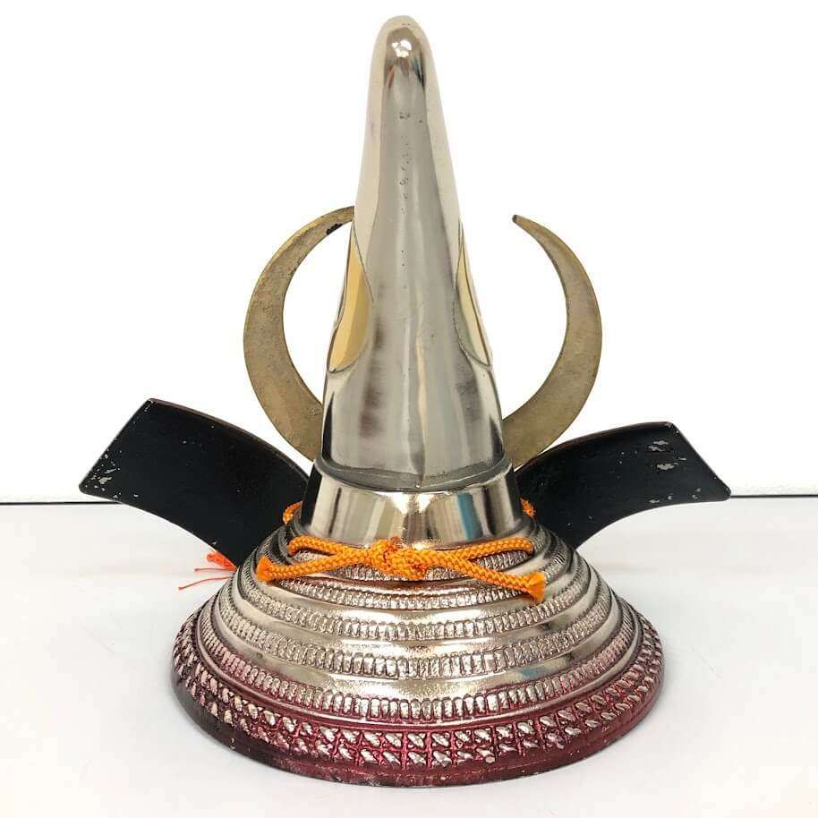 （美品）兜飾り中古一式 ss8248 【中古】 兜飾り 出世兜 加藤清正 銀色 三日月 座布団付き 五月