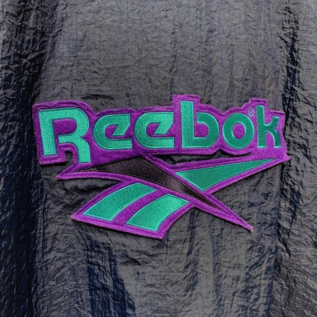 Reebok リーボック ナイロンジャケット オールド ロゴ刺繍 送料込み