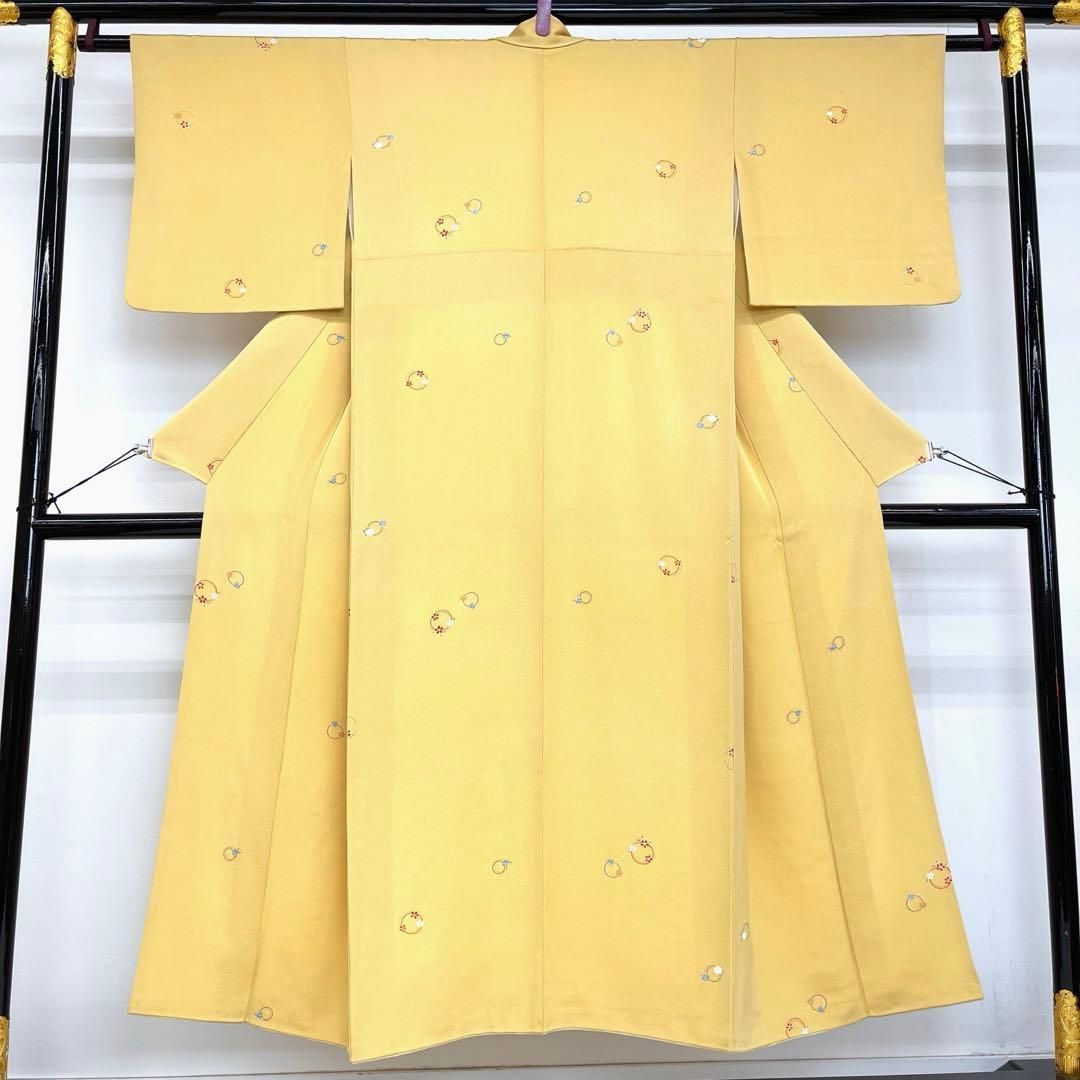 着物と帯 時流】K25443s◇正絹 小紋◇小さいサイズ 飛び柄 美品 黄色