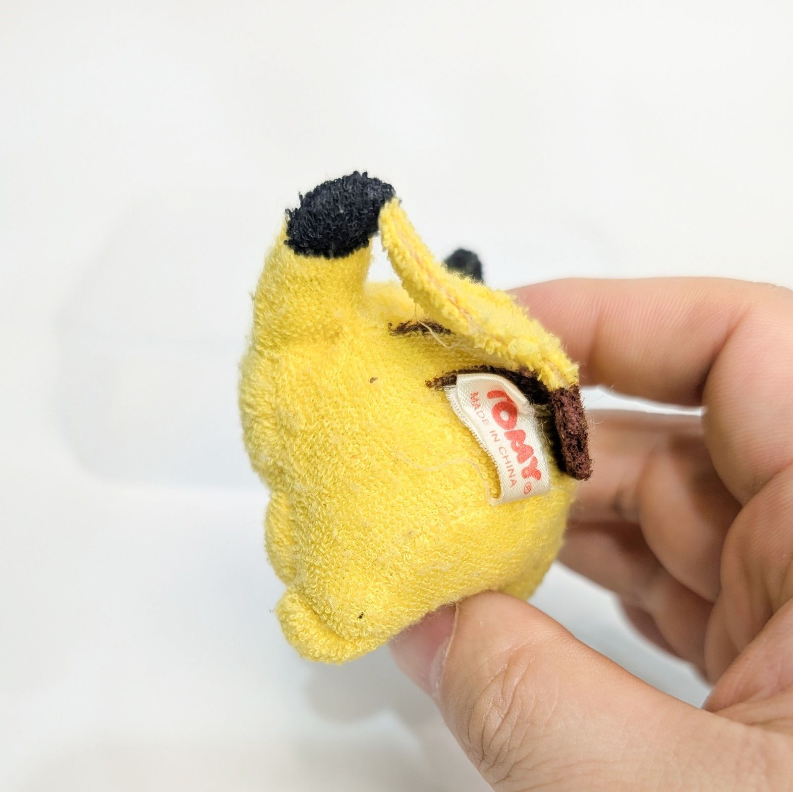 【TOMY】　ピカチュウ　初期　ぬいぐるみ　チェーン　マスコット　キーホルダー TOMY トミー ポケットモンスター ポケモン ピカチュウ 初期 マスコット
