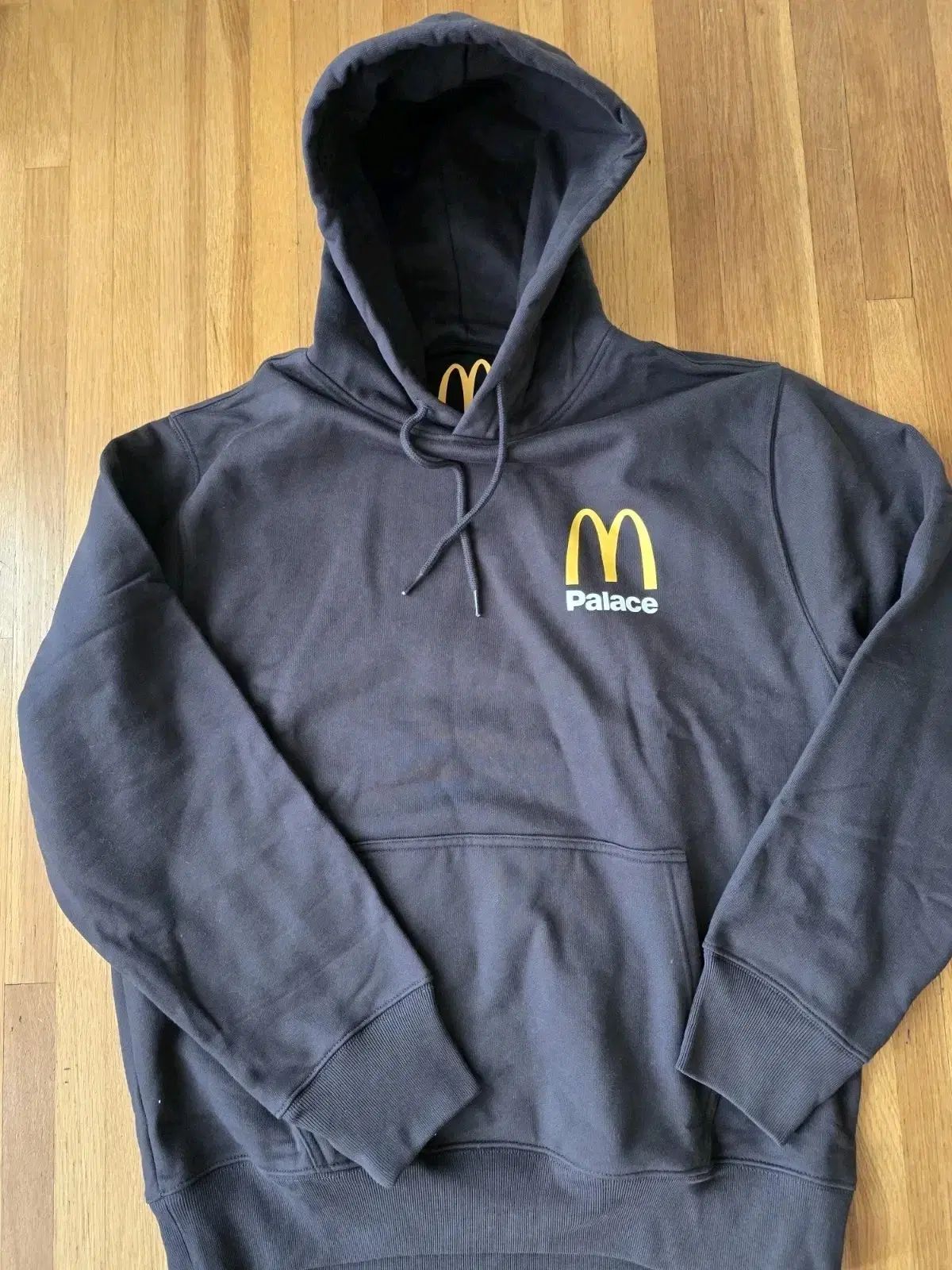 PALACE x マクドナルド ロゴ フーディー ブラック