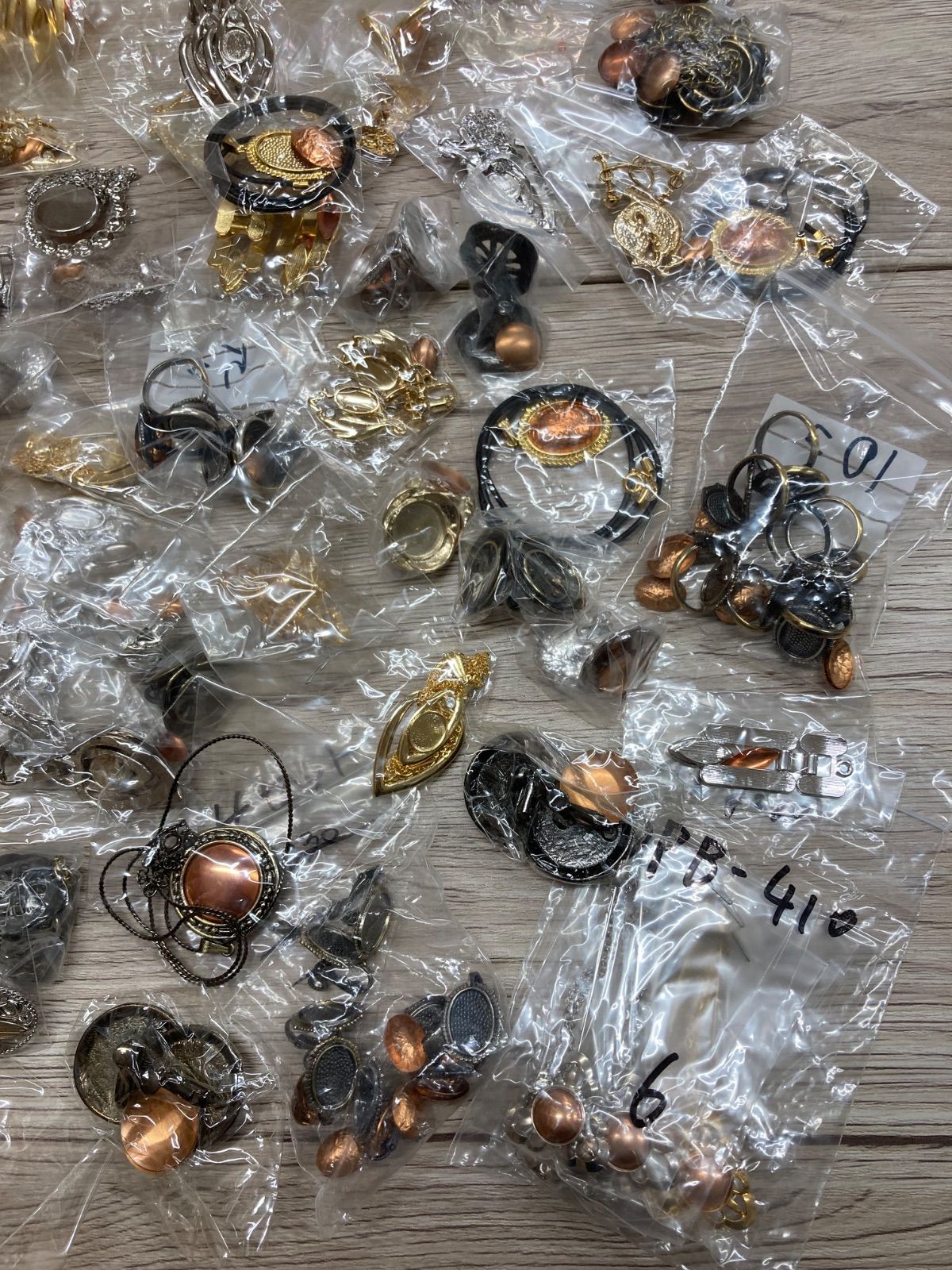K188 七宝焼き アクセサリーパーツ 素材140点セット - メルカリ