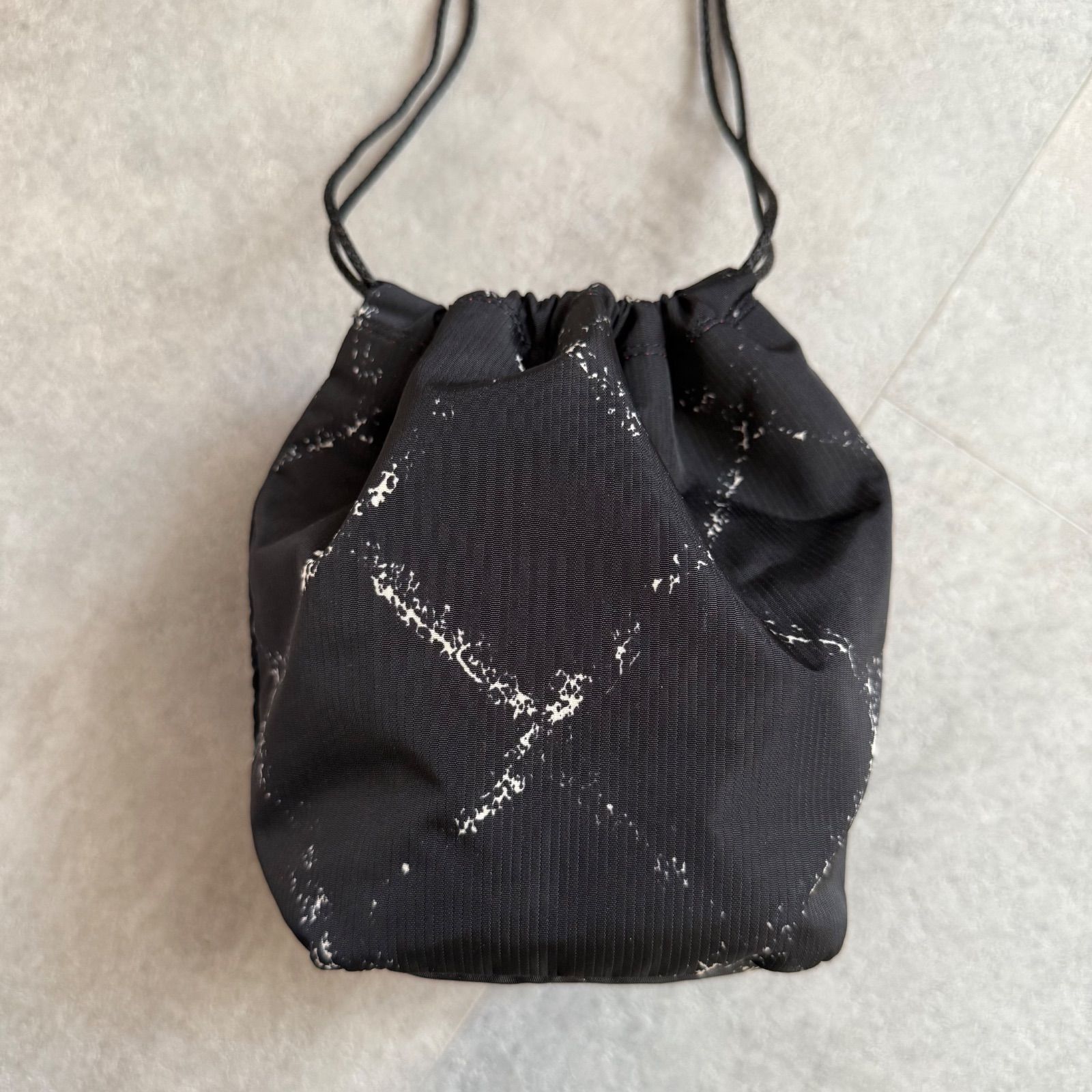 極美品 CHANEL シャネル 巾着ポーチ ニュートラベルライン ナイロン