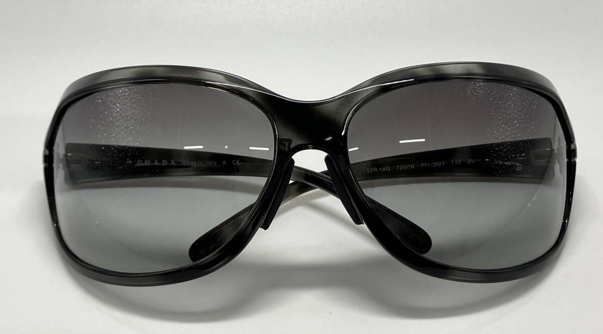 ☆PRADA SPR14G ブラック プラダ サングラス小物 - メルカリ