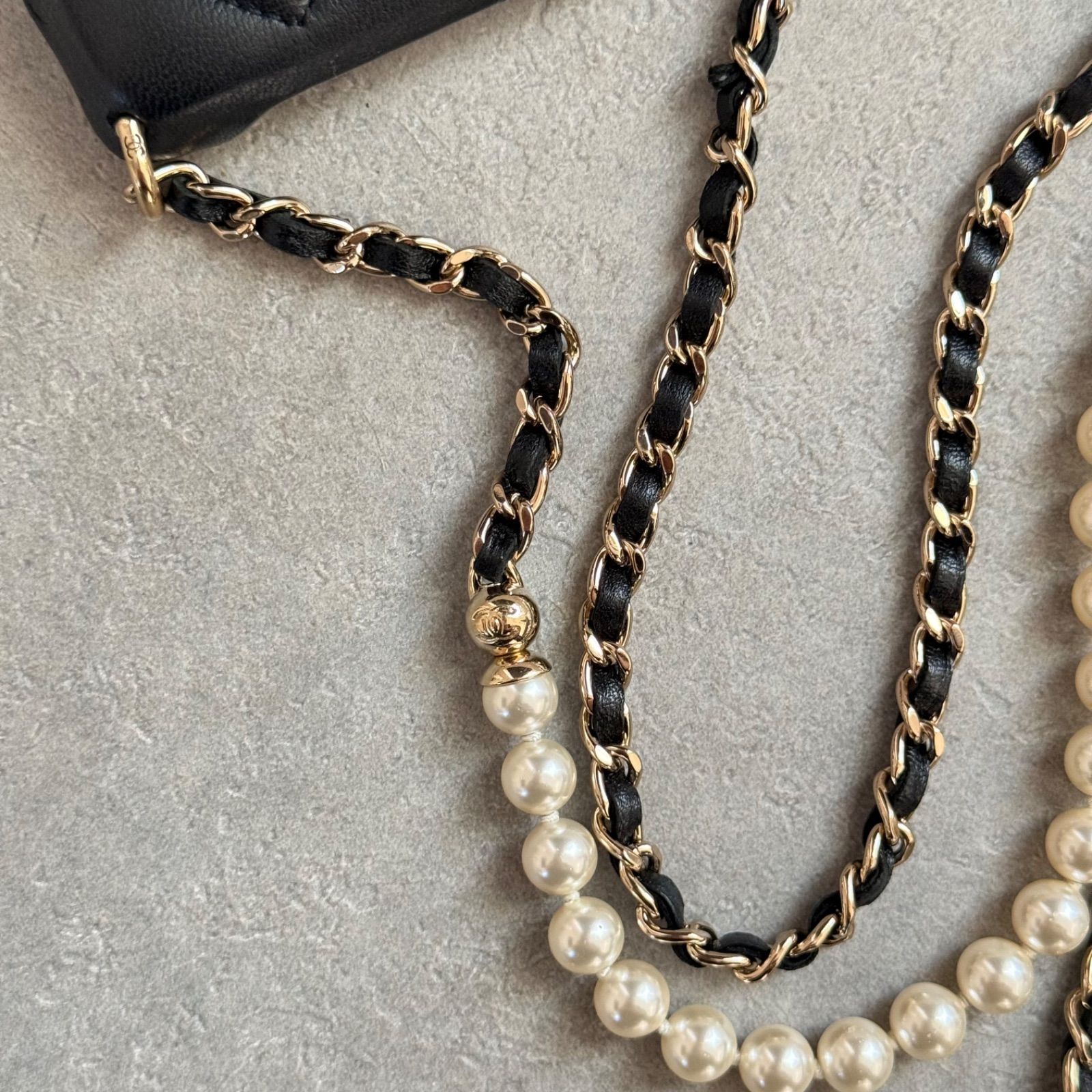 CHANEL シャネル iPhone14ProMax ケース マトラッセ ココマーク パール