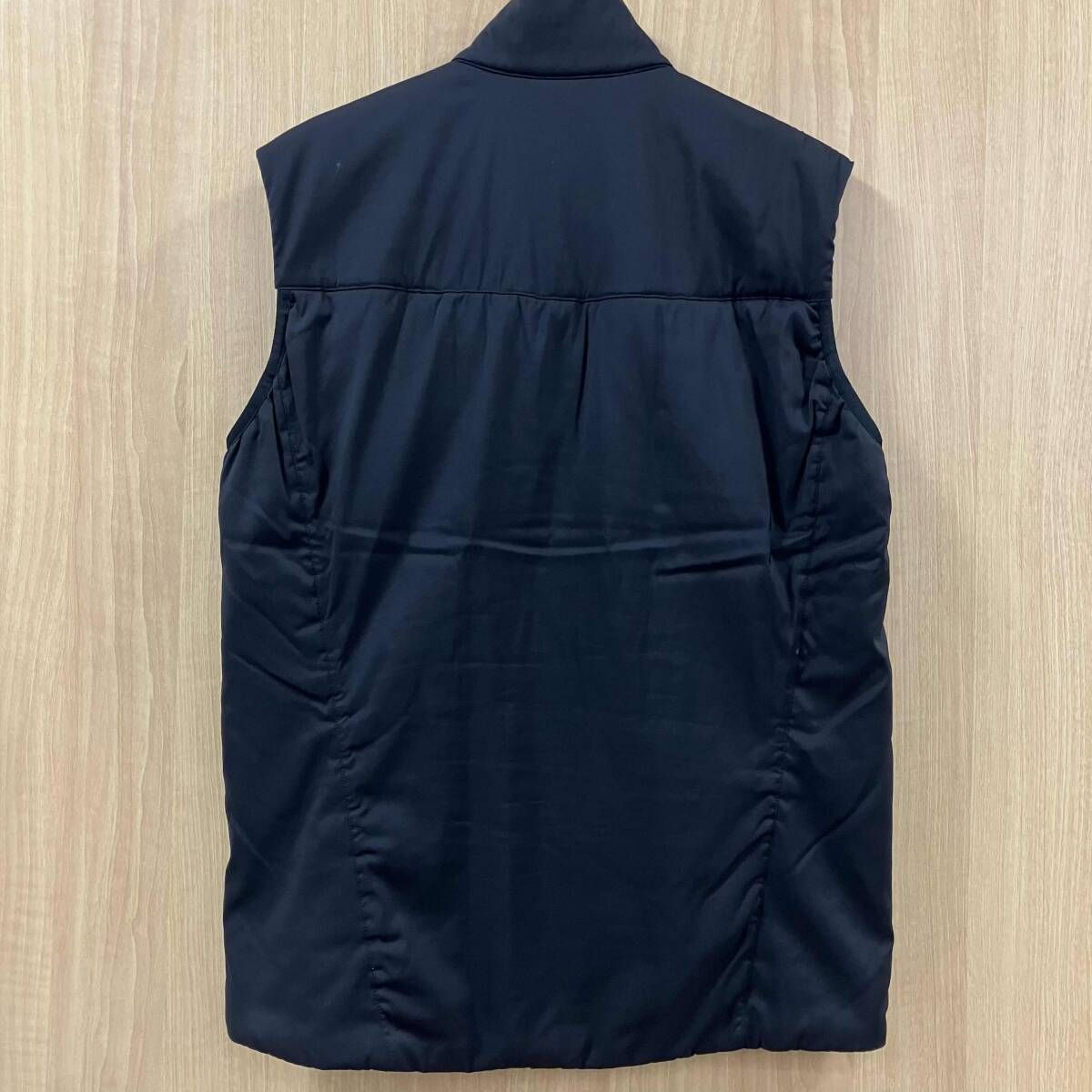ARC'TERYX ブラック ベスト Sサイズ 美品 ARC'TERYX ナイロンベスト ブラック サイズS
