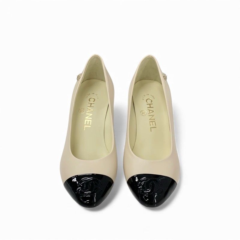 【希少品】CHANEL/パンプス/カメリア/ココマーク/スクエアトゥ シャネル CHANEL パンプス 靴 シューズ レザー パテント ベージュ