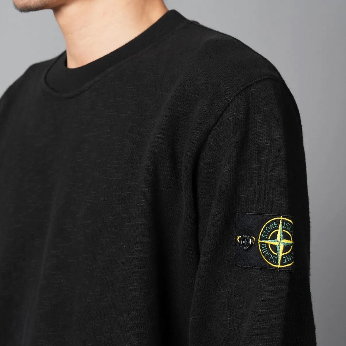 ストーンアイランド ブラック トレーナー A0029 Lサイズ ストーンアイランド STONE ISLAND STONE ISLAND スウェットシャツ