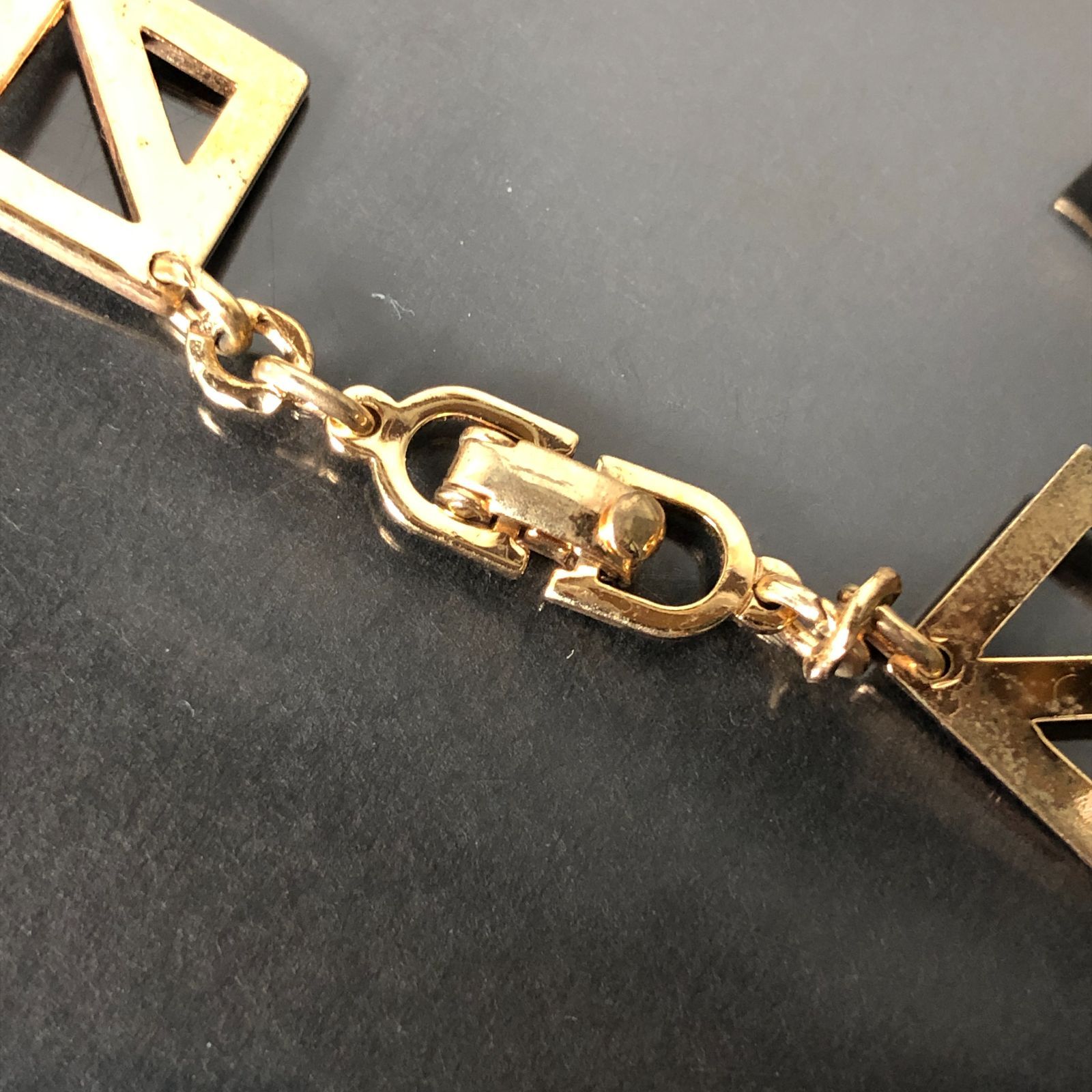 Christian Dior ディオール CDロゴ ゴールド ブレスレット Christian Dior ブレスレット CDロゴ ゴールドカラー Christian Dior