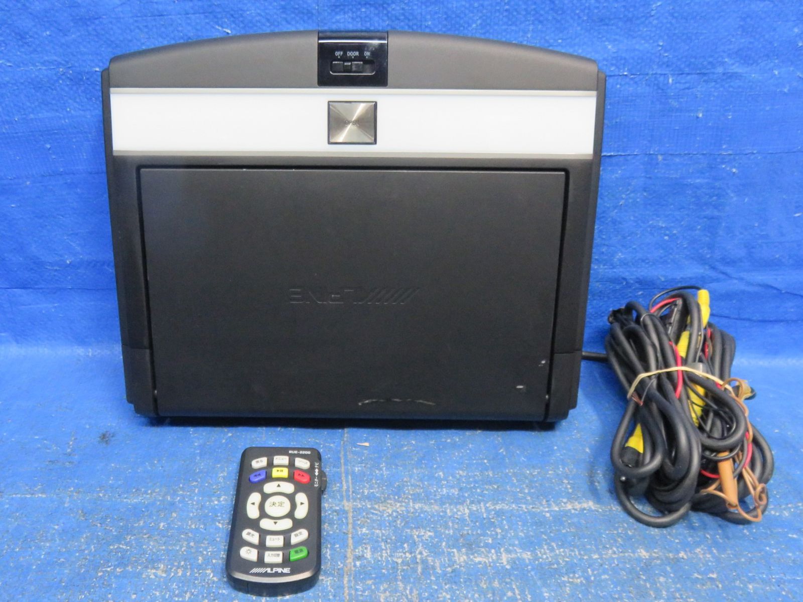 ★ALPINE 10インチフリップダウンモニター TMX-R2200★動作良好 LA8211* 保証付 アルパイン 10.2インチ 天井 フリップダウンモニター