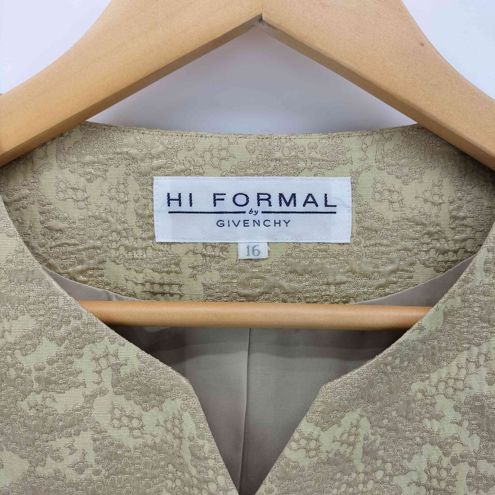 ジバンシィ GIVENCHY HI FORMAL ウール ノーカラー 金ボタン