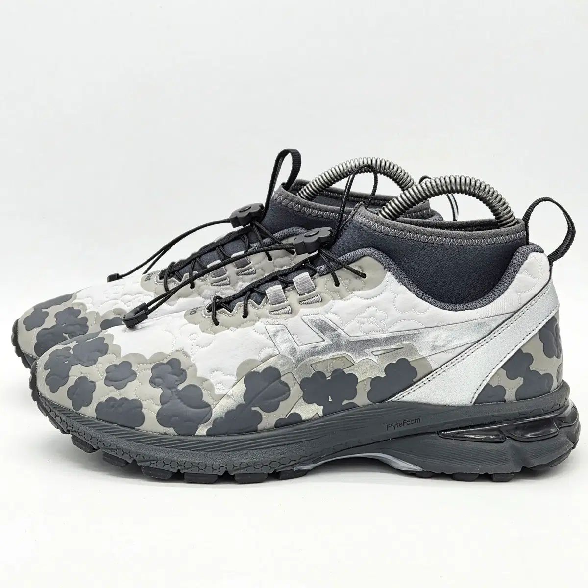 中古 セシリーバンセン アシックス Gel-Terrain MT 25.5 中古 セシリーバンセン アシックス Gel-Terrain MT 25.5 - メルカリ