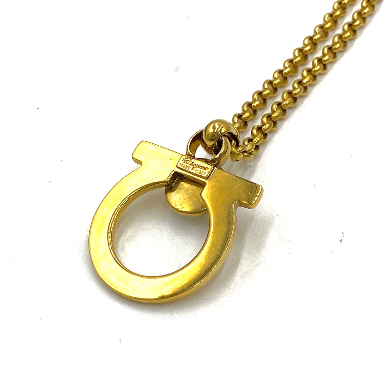 Salvatore Ferragamo サルヴァトーレ フェラガモ ガンチーニ パール