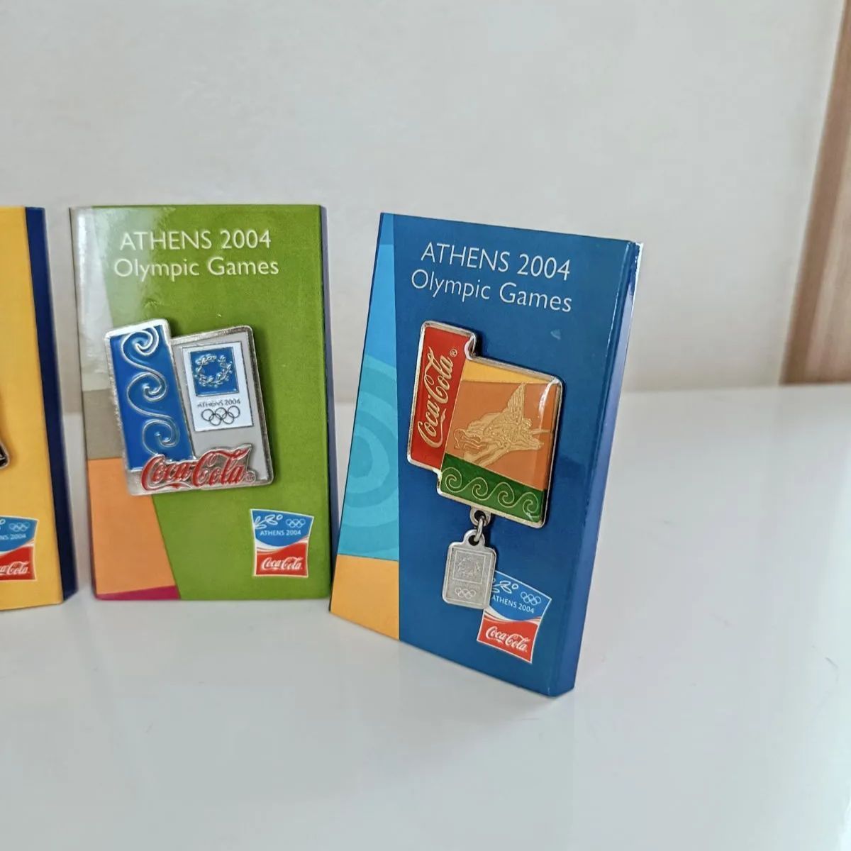 コカ・コーラ　ピンバッジセット(ピンズ)60個 コカ・コーラ ピンバッジセット(ピンズ)60個 2025年最新】Yahoo