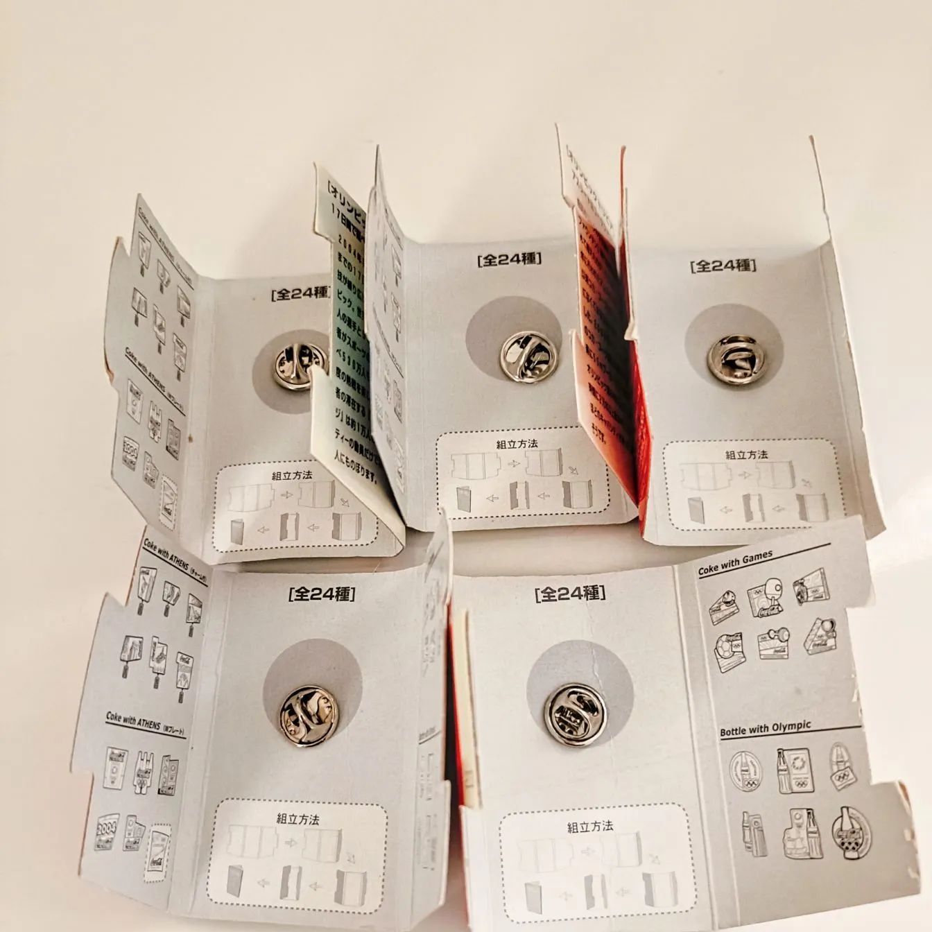 コカ・コーラ　ピンバッジセット(ピンズ)60個 コカ・コーラ ピンバッジセット(ピンズ)60個 2025年最新】Yahoo