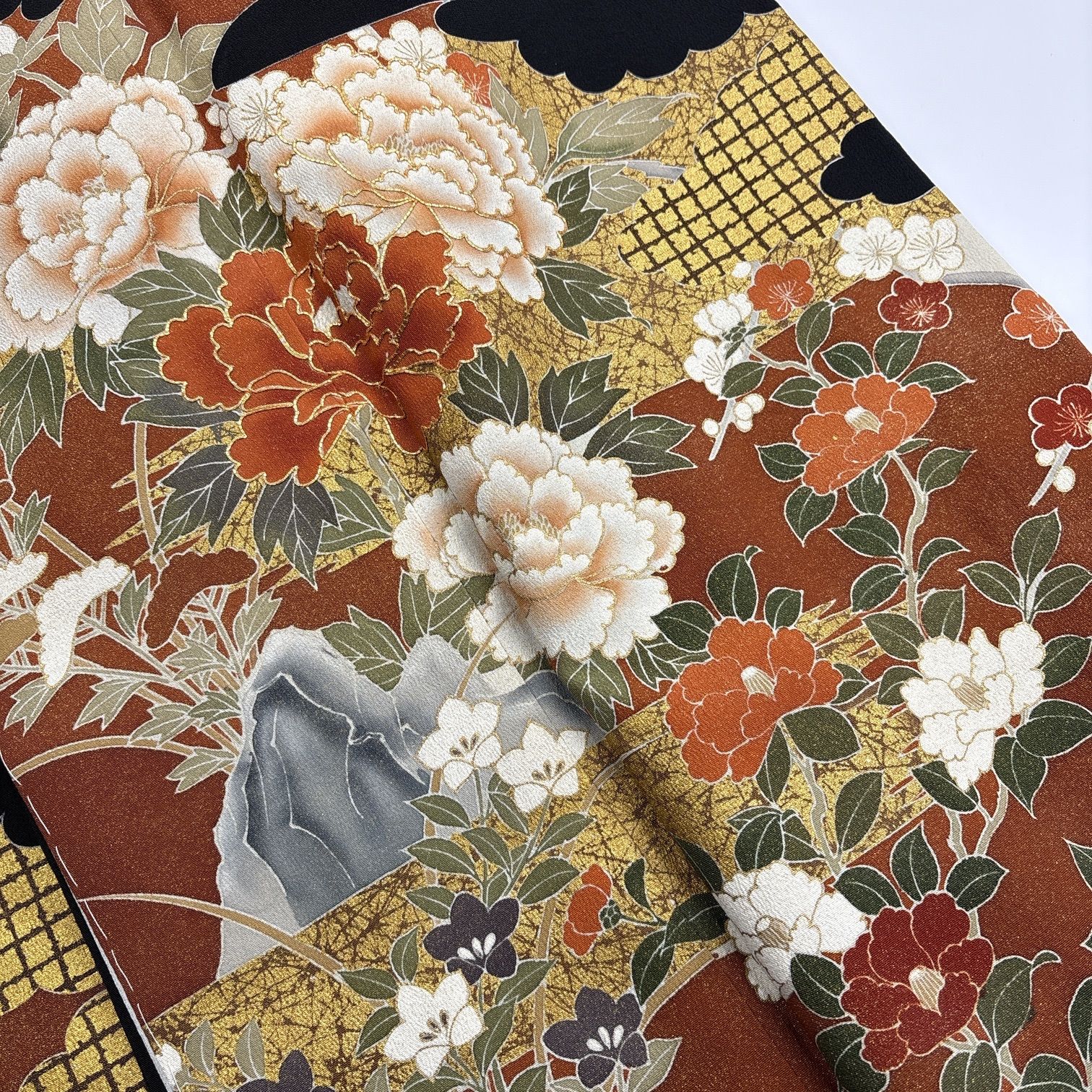 9127☆送料込み❣️ 黒留袖 着物 4枚 まとめ売り❣️ 黒留袖 4枚 正絹 着物まとめ売り 同梱購入歓迎 リメイク用 着付け練習