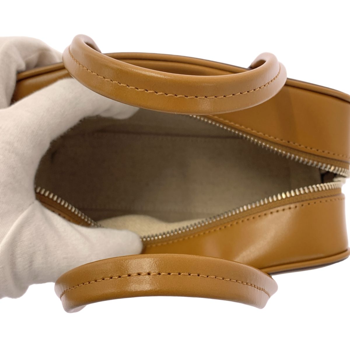 TOUT Y EST トゥティエ ロケスモール ハンドバッグ キャメル TOUT Y EST トゥティエ ロケスモール ハンドバッグ キャメル SAC