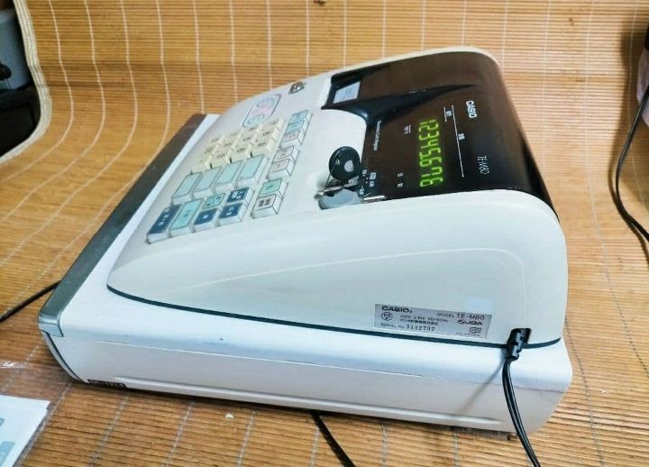 カシオレジスター TE-M80 中古品 人気機種感熱紙 送料無料 801121