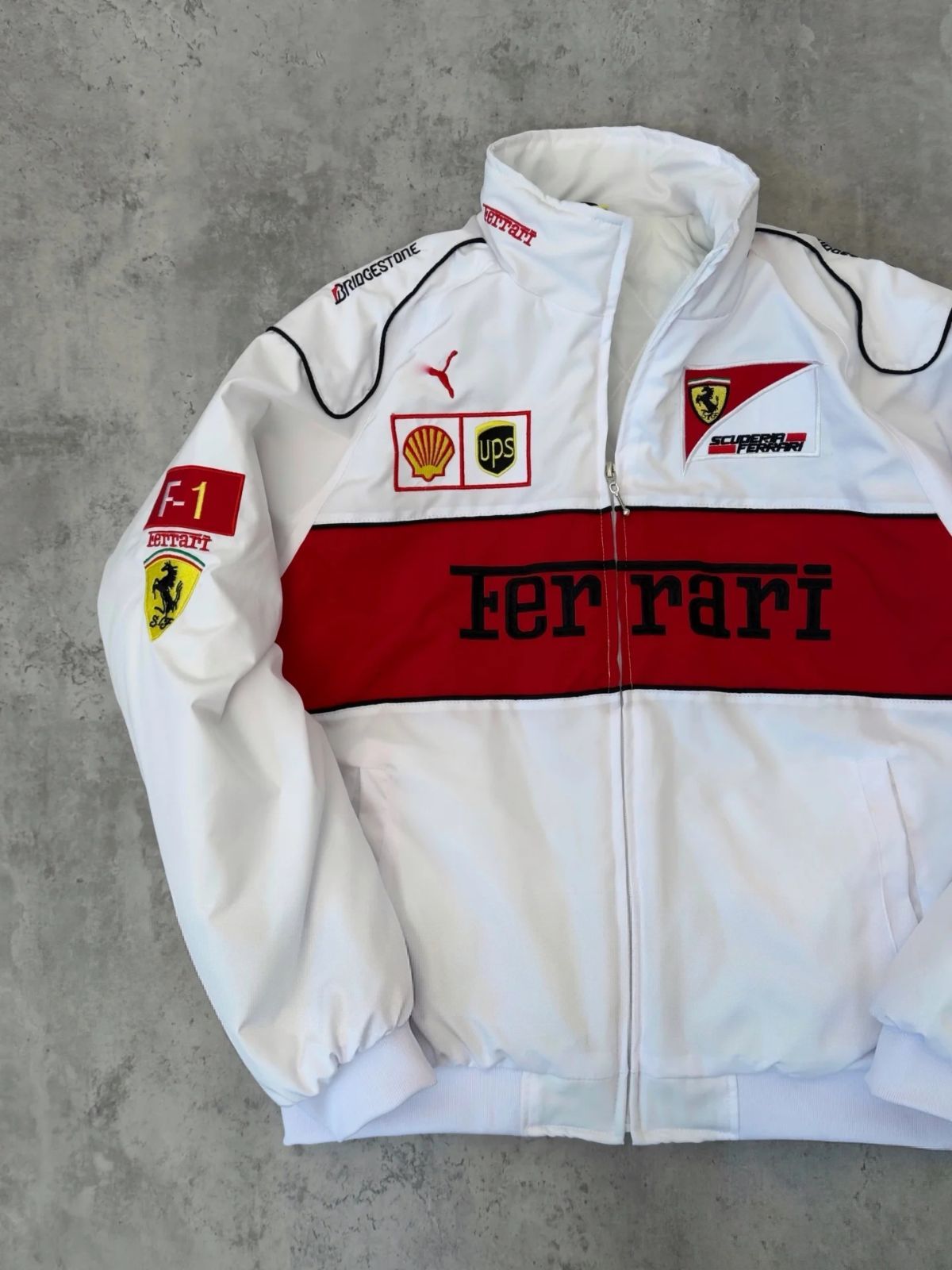 Ferrari フェラーリ F1 レーシングジャケット ブルゾン 刺繍 中綿 男女