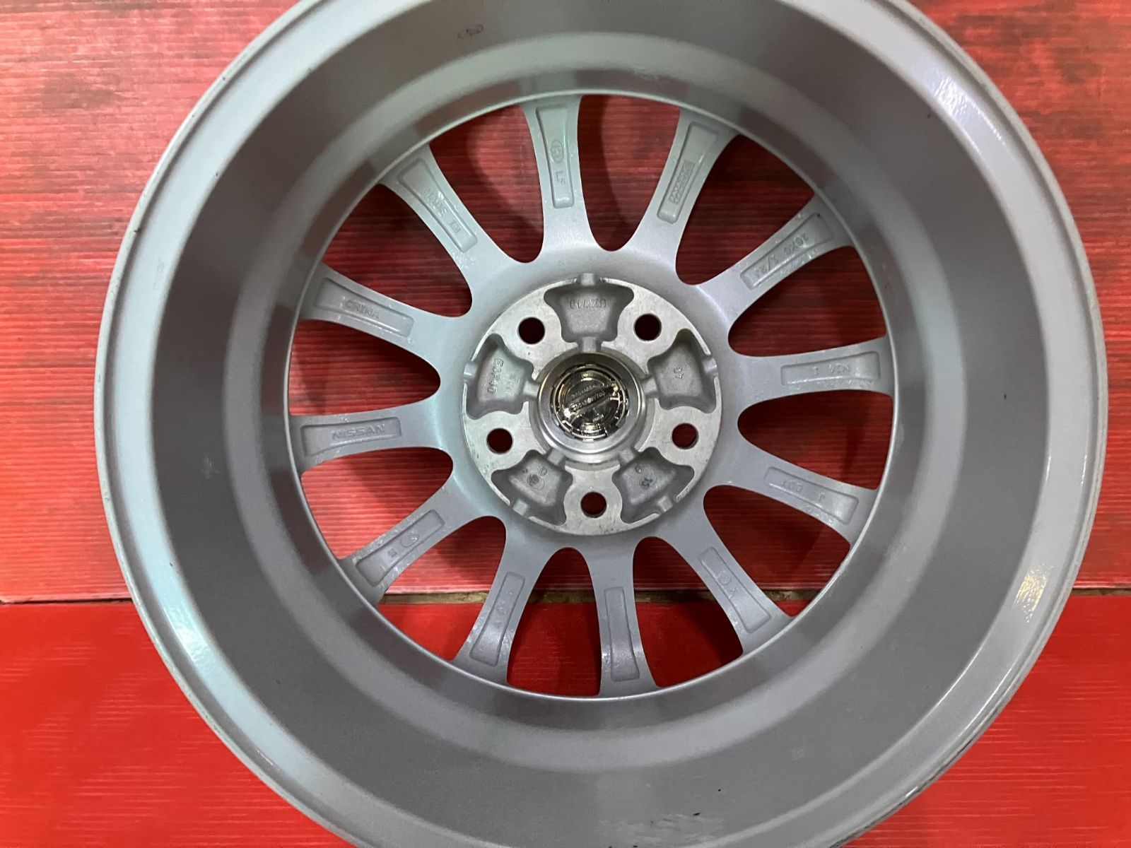 中古ホイール[16x6.5+40 114.3/5H 日産 純正オプション] 4本SET - メルカリ
